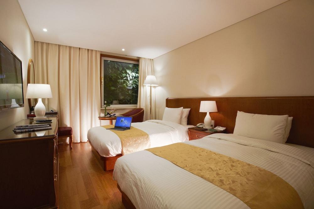 Sejong Hotel Seoul Myeongdong Exterior foto